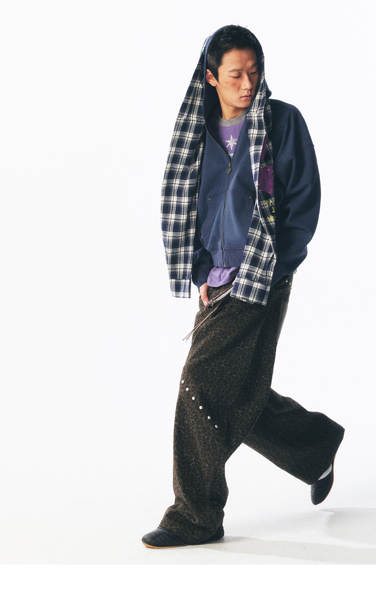 ビーズいちご柄プレイドフーディー