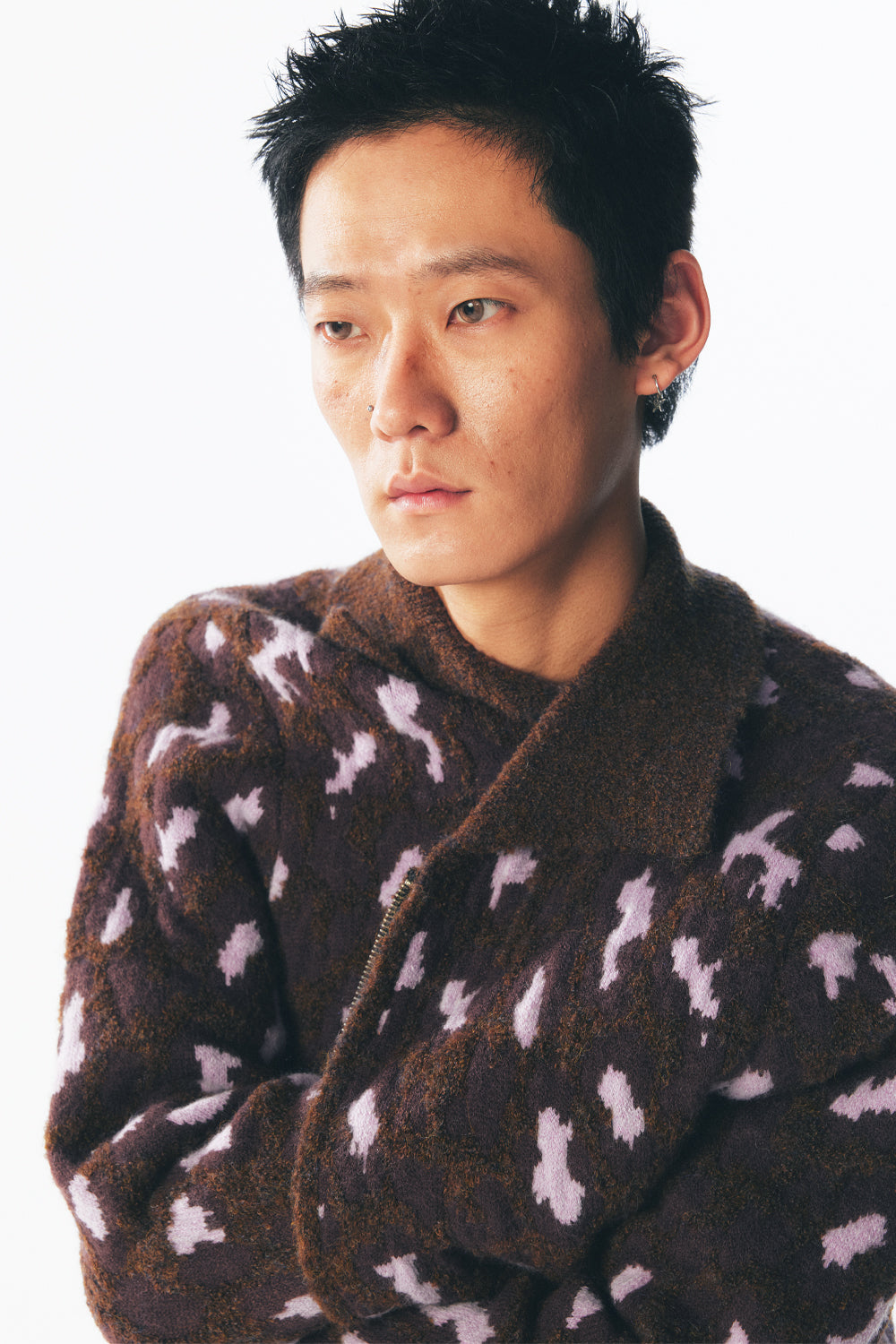 ヒョウ柄ジップアップセーター
