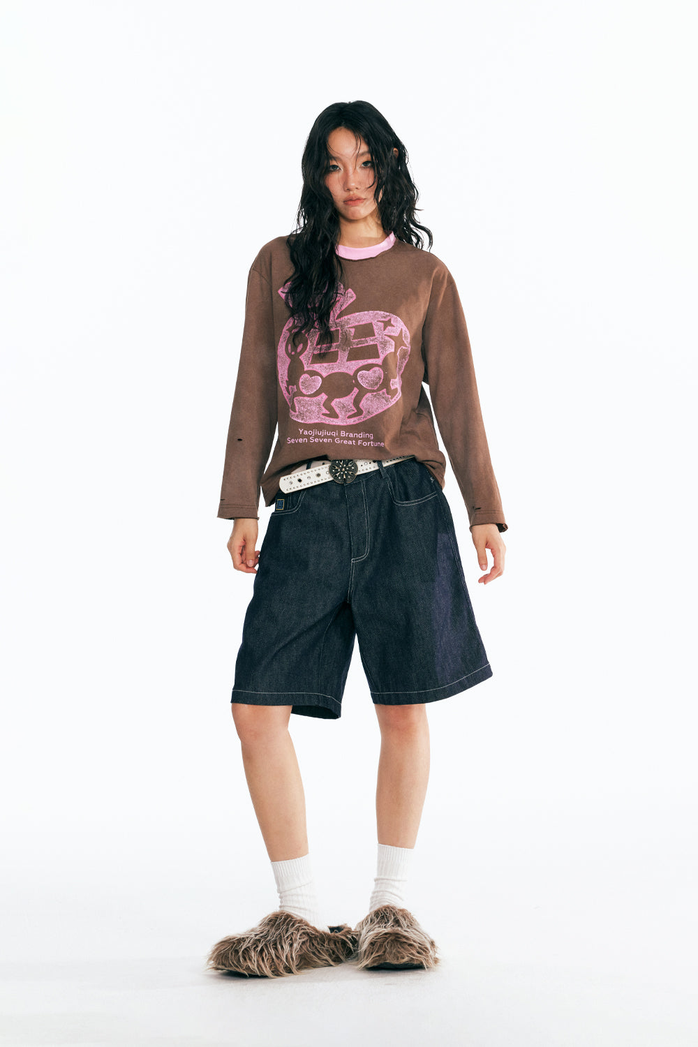 手描きリンゴの長袖Tシャツ