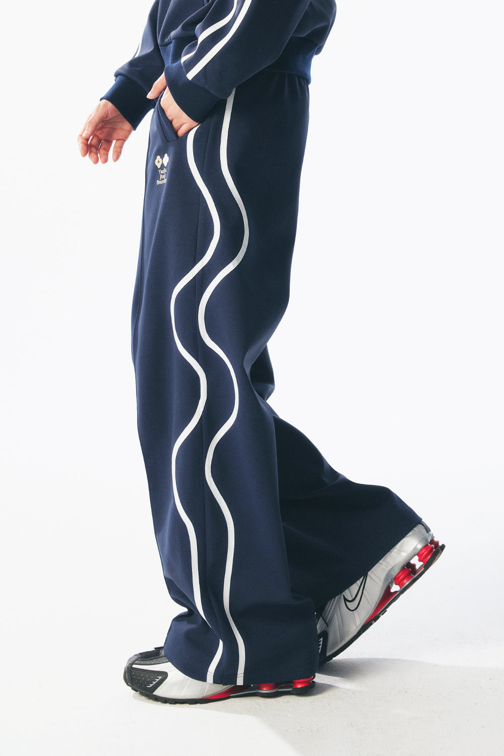 カーブストライプベーシックトラックスーツ（トップス+パンツ）