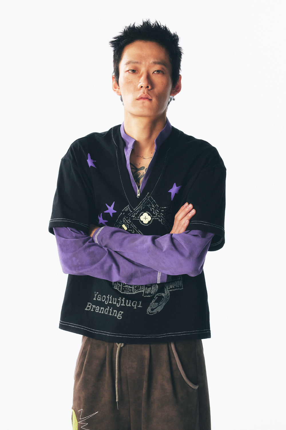 「変な一口ハウス」魔法使いフェイクツーピース長袖Tシャツ