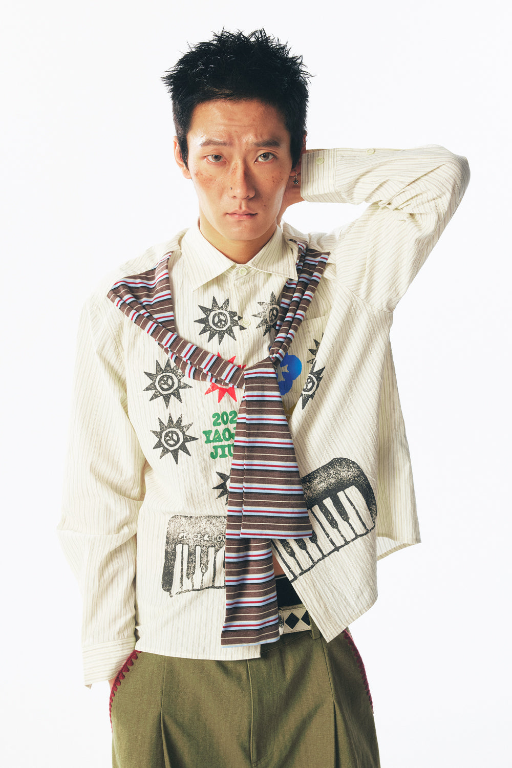 「ピーストーテム」フェイクスリーブシャツ