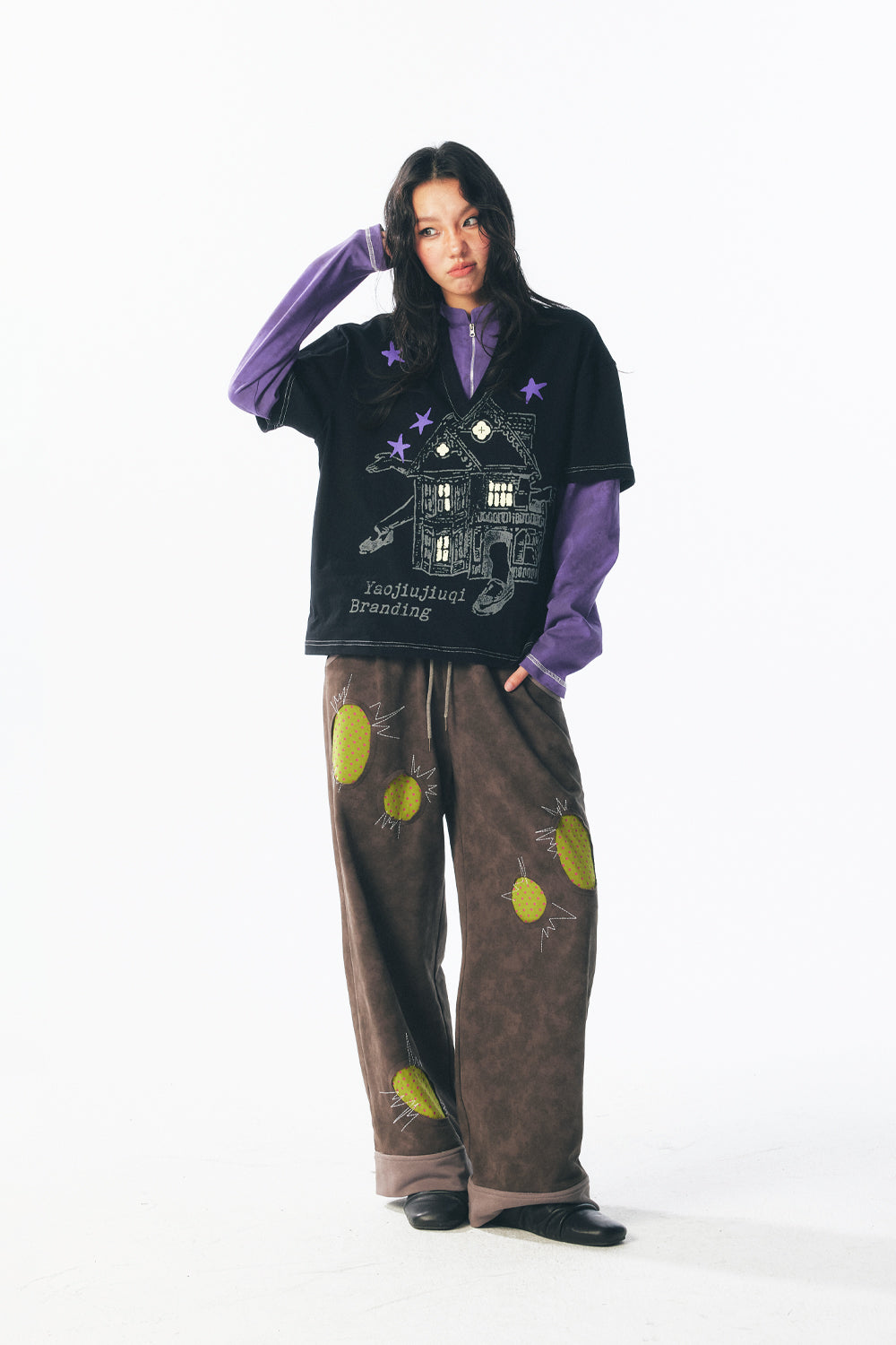 「変な一口ハウス」魔法使いフェイクツーピース長袖Tシャツ